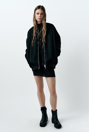 Zara Bomber Mont