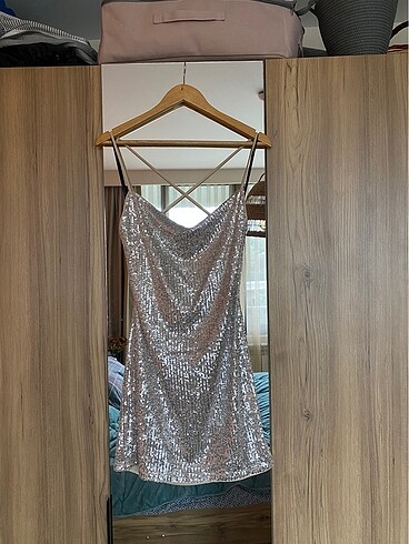 Satıldı H&M payetli parti yılbaşı elbise ETİKETLİ
