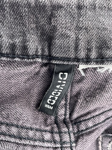 universal Beden çeşitli Renk H&M Jean / Kot Şort %70 İndirimli.