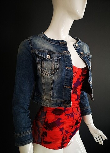 Stradivarius Stradivarius s beden denim mini ceket