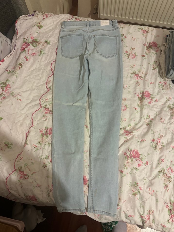 Bershka Açık Mavi Super High Skinny Jean — görsel 2/4