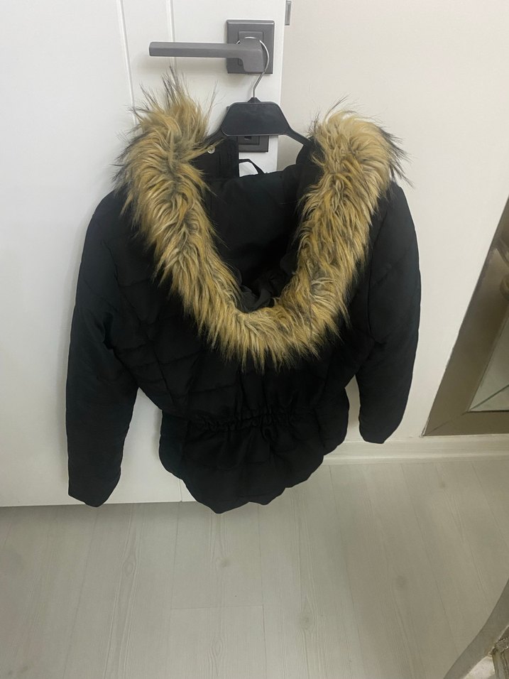 Siyah Kürklü Midi Kadın Mont - Görsel 3