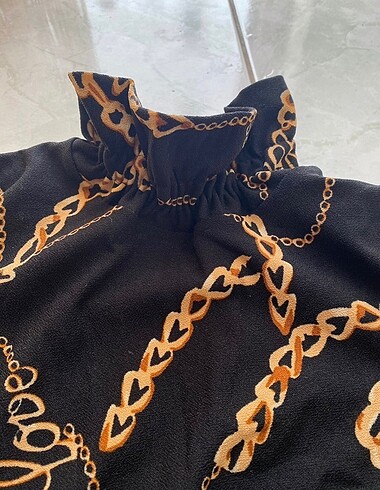 s Beden siyah Renk Gipe lastik boğazlı kol uçları lastikli elbise