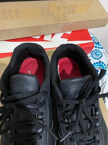 39 Beden siyah Renk Skechers spor ayakkabı