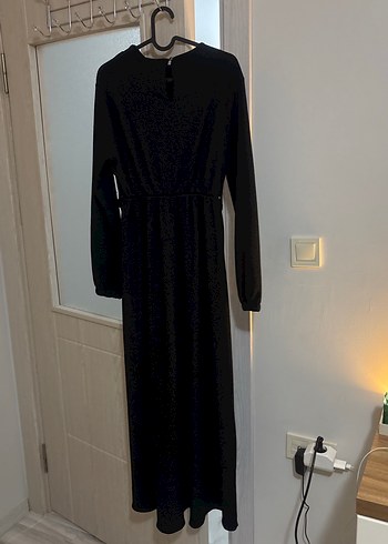 Siyah Uzun Kollu V-Yaka Uzun Elbise - Görsel 3