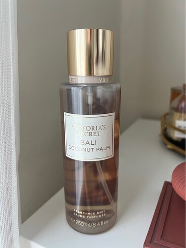 Victoria?s Secret Bali Coconut Palm