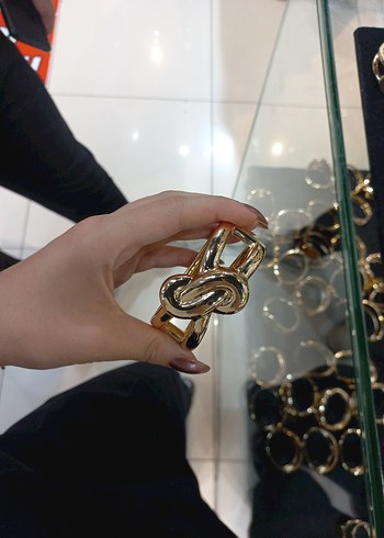 Diğer Altın Renkli Kemerli zara kelepçe bileklik
