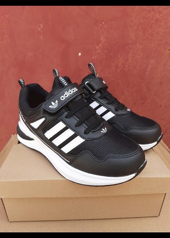 Adidas Erkek Çocuk Siyah Adidas Spor Ayakkabı
