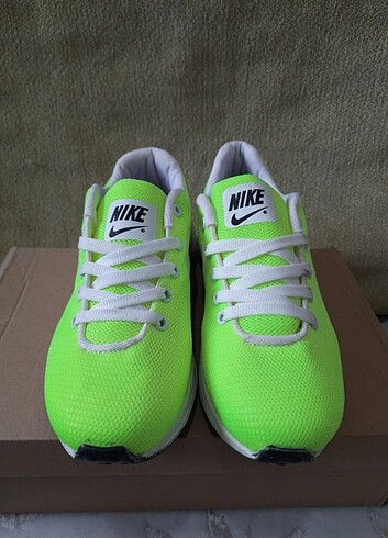 Nike SIFIR ÜRÜN UYGUN FIYAT 