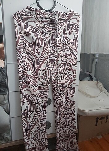 Trendyol & Milla Zara İspanyol paça pantolonkoton#defacto#addax#lcwaikiki#zara#m