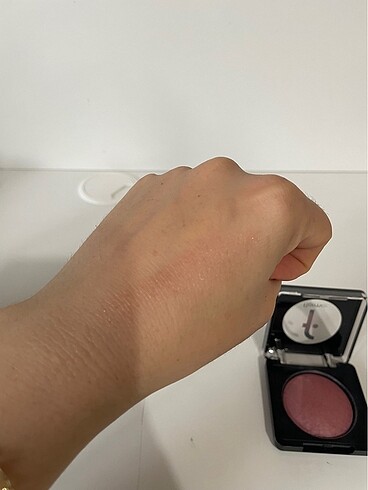 Beden Renk Flormar toz allık cildi canlı gösterir#flormar#revolutıon#pastel