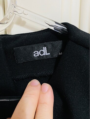 Adil Işık Çok şık elbise