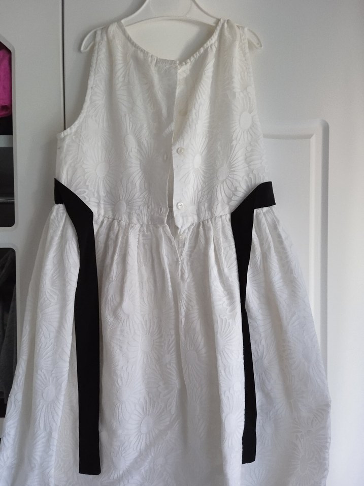 Kız Çocuk Beyaz Kolsuz Kemerli Elbise - Görsel 2