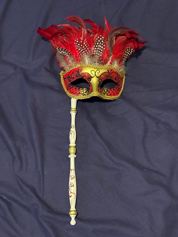 Kırmızı Tüylü Venedik Tarzı Kadın Maskesi (Maskeli Balo) - Görsel 2