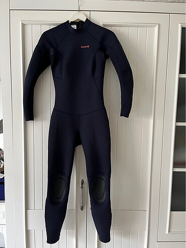 Decathlon Bayan wetsuit