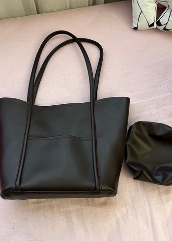 Siyah Deri Kadın Yavrulu Çanta - Görsel 2