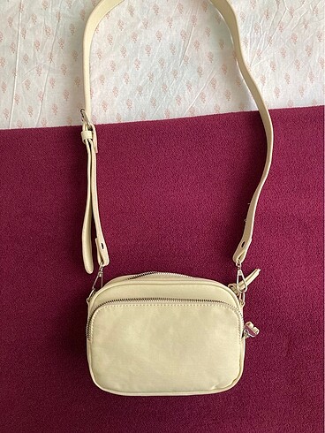 Stradivarius çanta