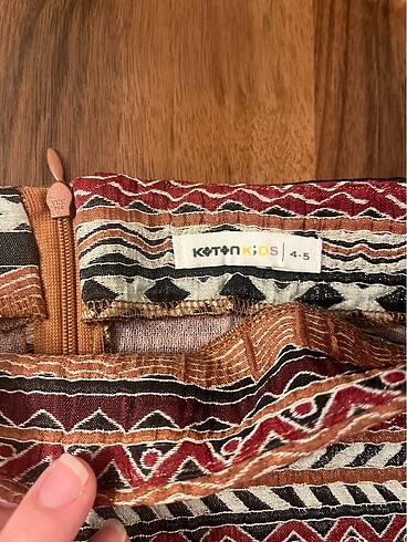 4 Yaş Beden Koton kids etek. Şık temiz