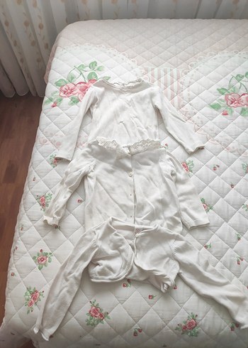 Kız Çocuk Beyaz Düğmeli Triko Bolero - Görsel 5