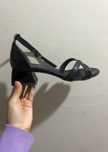 Siyah kalın kısa topuk Tokalı Stiletto - Görsel 3