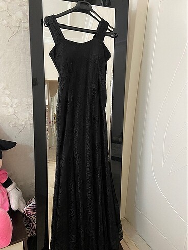 Siyah balık model gece elbisesi