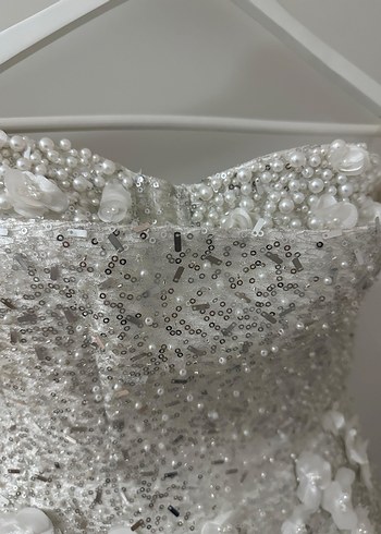 l Beden Straplez Mini Gelinlik, Çiçek Detaylı