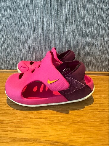 Nike Nike sandalet 8C 25Numara