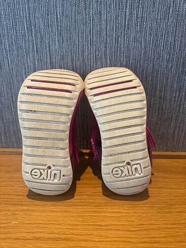 25 Beden pembe Renk Nike sandalet 8C 25Numara