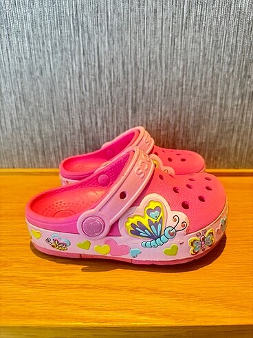 25 Beden Crocs Kız Çocuk Terlik c9 numara