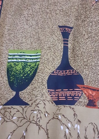 Kahverengi Desenli Masa Örtüsü - Görsel 2