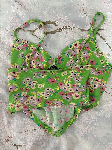 m Beden Çiçekli crop top