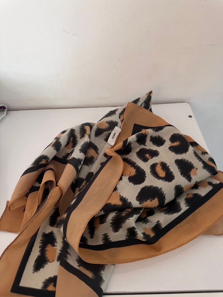 Mango Kahverengi Leopar Desenli Kadın Fular - Görsel 3