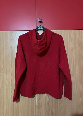Kırmızı Kapüşonlu Kadın Sweatshirt Pull&Bear - Görsel 2