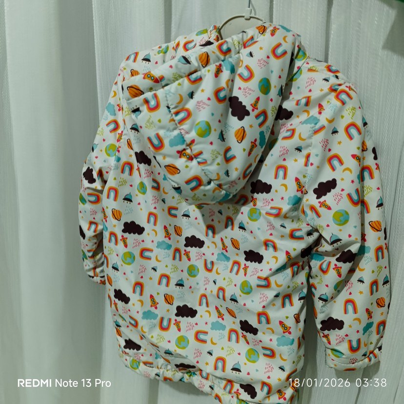 Sarı Baskılı Erkek Çocuk Yağmurluk - Görsel 3