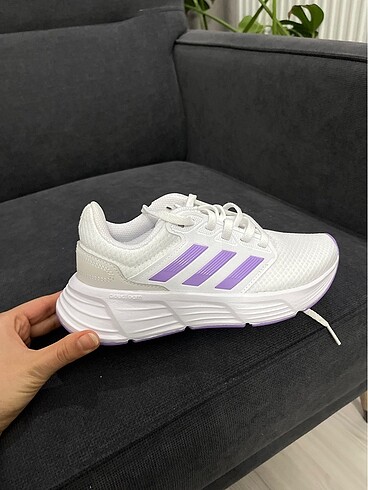 Adidas spor ayakkabı