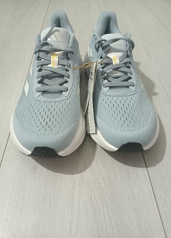 39 numara orijinal adidas marka 