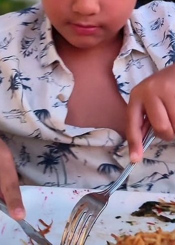 Bej Baskılı Kısa Kollu Erkek Gömlek 9 10 yaş - Görsel 4