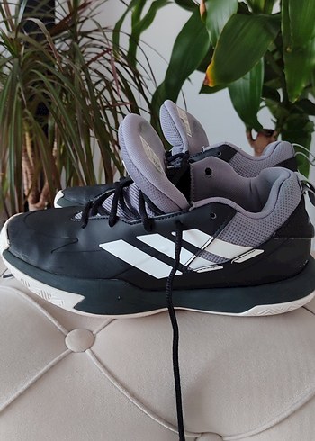 Adidas Siyah Gri Bağcıklı Basketbol Ayakkabısı - Görsel 2
