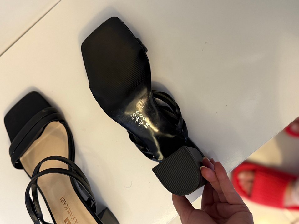 Siyah Minimalist Stiletto Topuklu Kadın Sandalet - Görsel 4