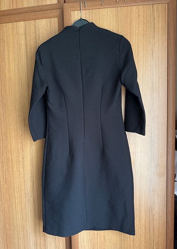 V Yaka Siyah Midi Ofis Elbisesi - Görsel 2