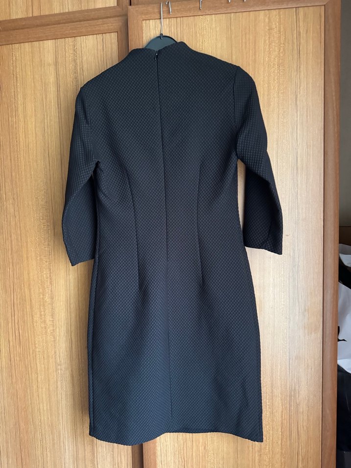 V Yaka Siyah Midi Ofis Elbisesi - Görsel 2