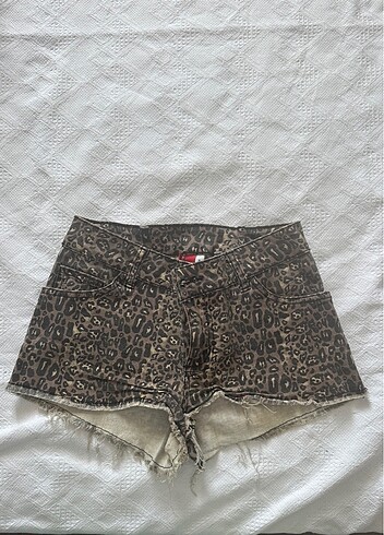 Leopar şort