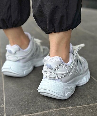 37 Beden New balance spor ayakkabı