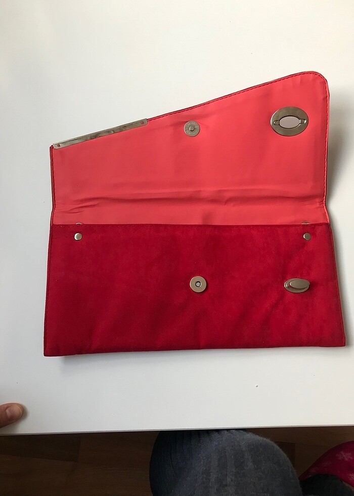 Kırmızı abiye çanta - Görsel 2