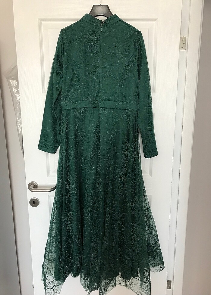 Tesettür Zümrüt yeşili 42 beden uzun abiye - Görsel 2