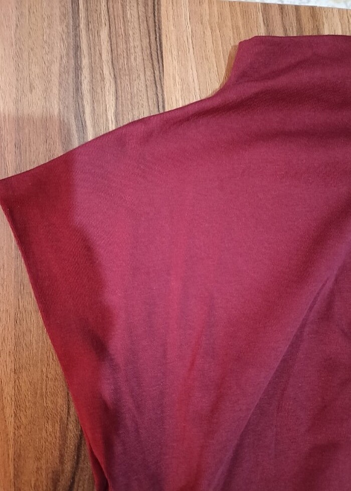 Stradivarius vişne rengi elbise - Görsel 2