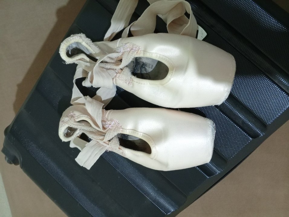 Beyaz Saten Kız Balerin Ayakkabısı - Görsel 2