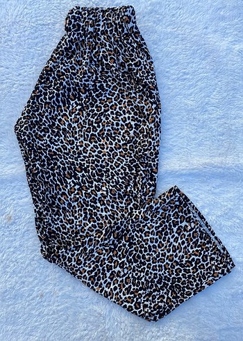 Kadın Lacivert Zebra Desenli Pilili Kumaş Pantolon - Görsel 2