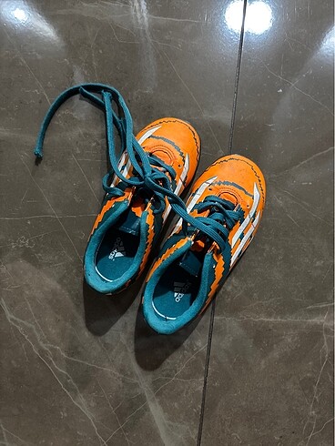 Adidas çocuk krampon