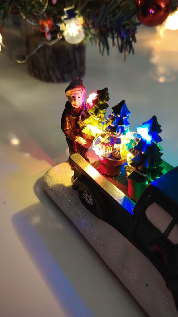 LCW HOME Led Işıklı Dekoratif Araba - Görsel 4